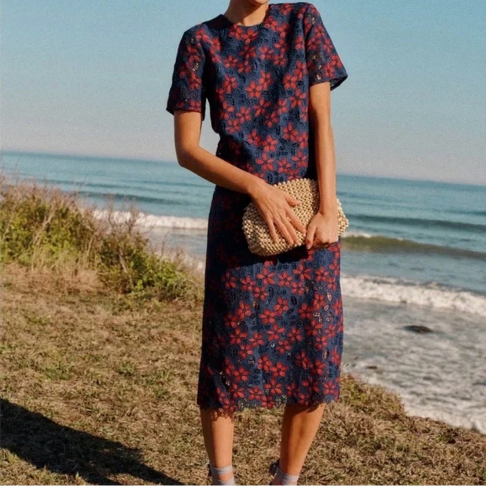 Pomander Place Midnight Floral Lace Seraphina Dress - Tuckernuck - Picture 2 of 7